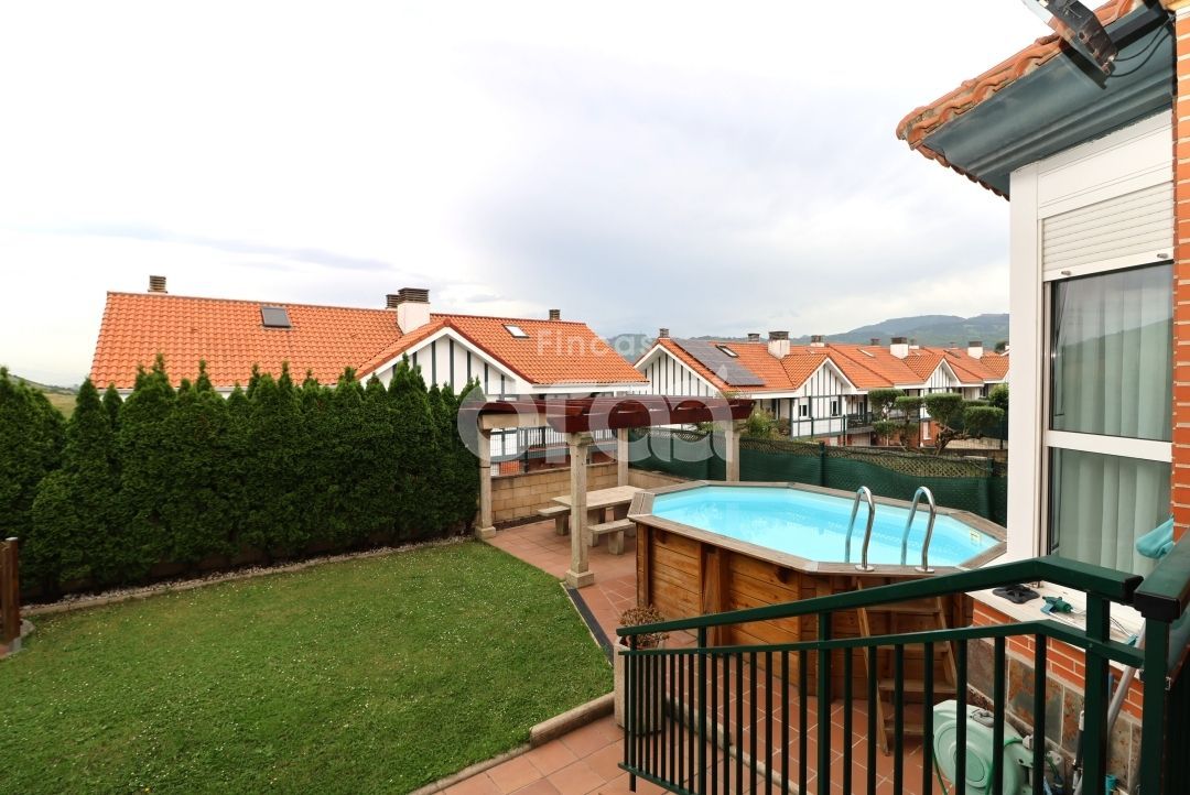 Swimming pool of Single-family semi-detached for sale in Abanto y Ciérvana-Abanto Zierbena  with Heating, Private garden and Terrace
