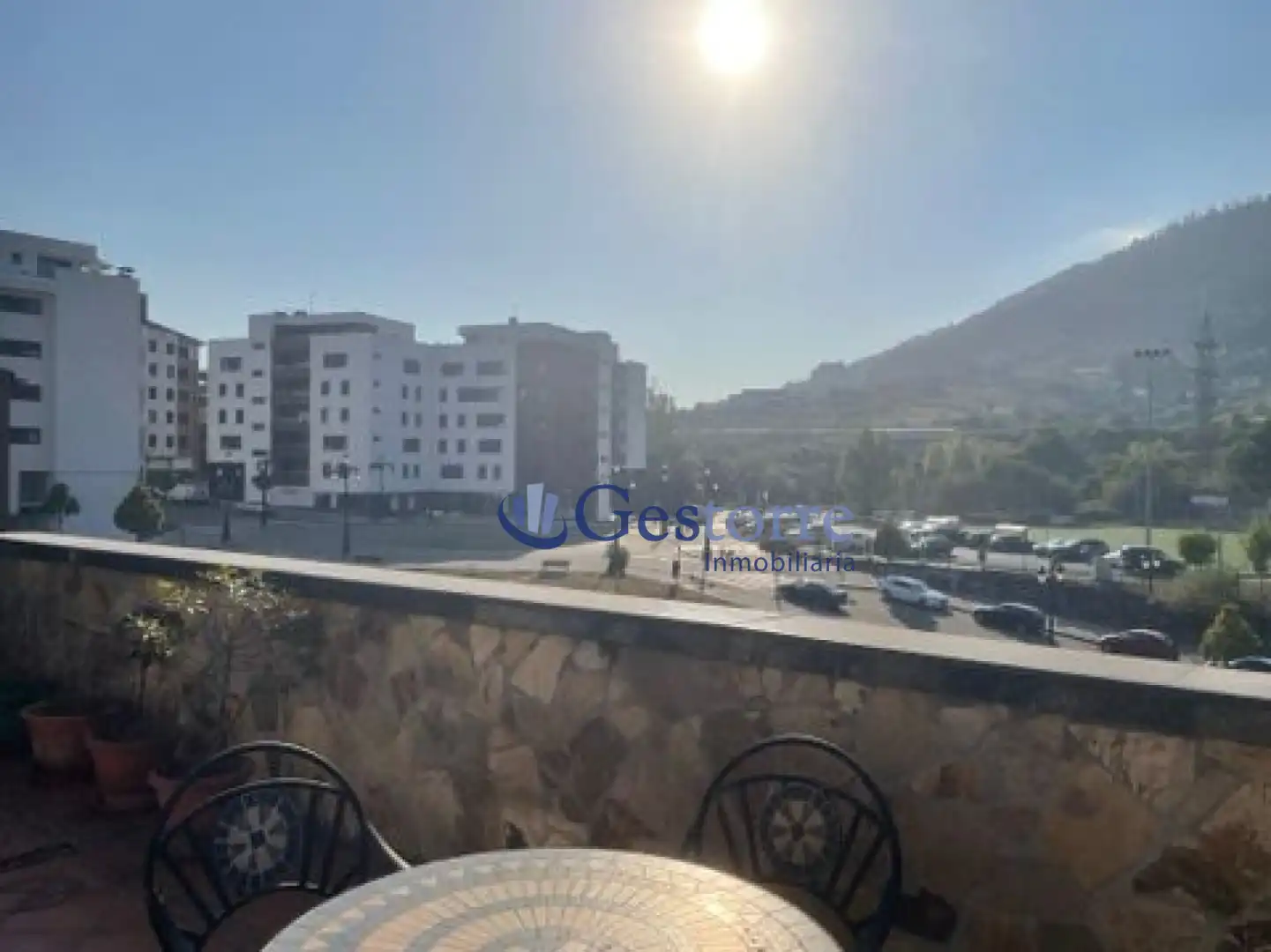 Vista exterior de Ático en venta en Oviedo  con Calefacción y Terraza