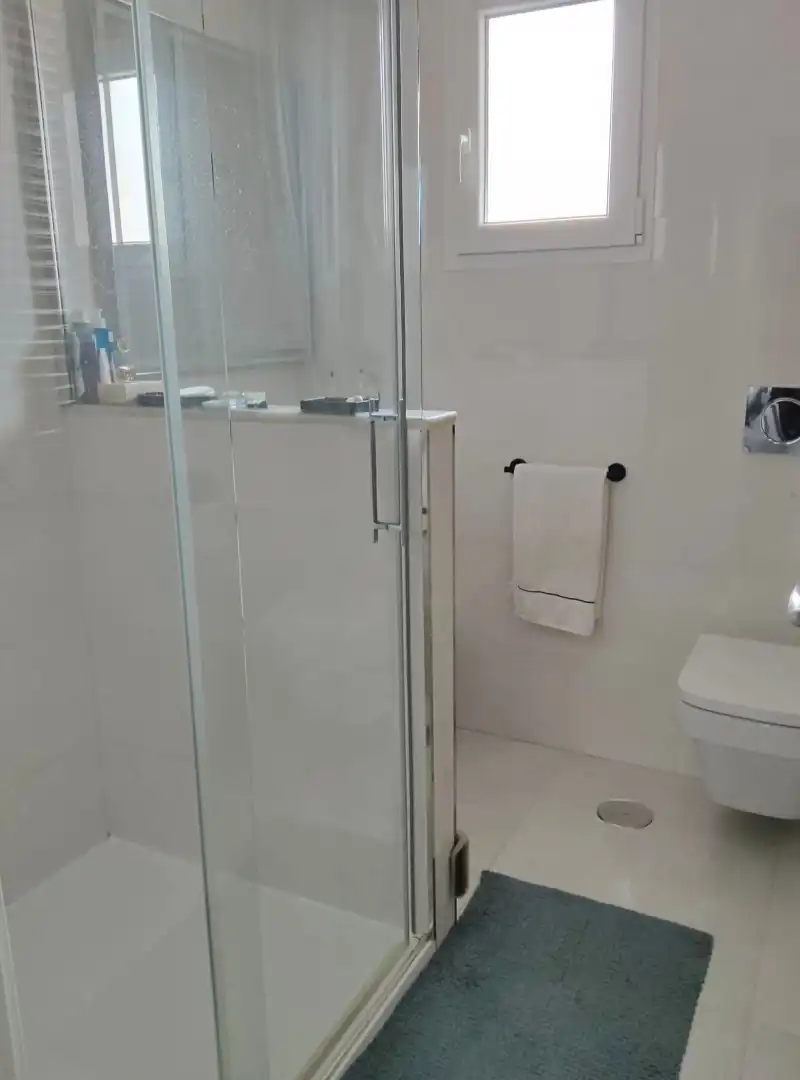 Baño de Piso en venta en Santander con Calefacción