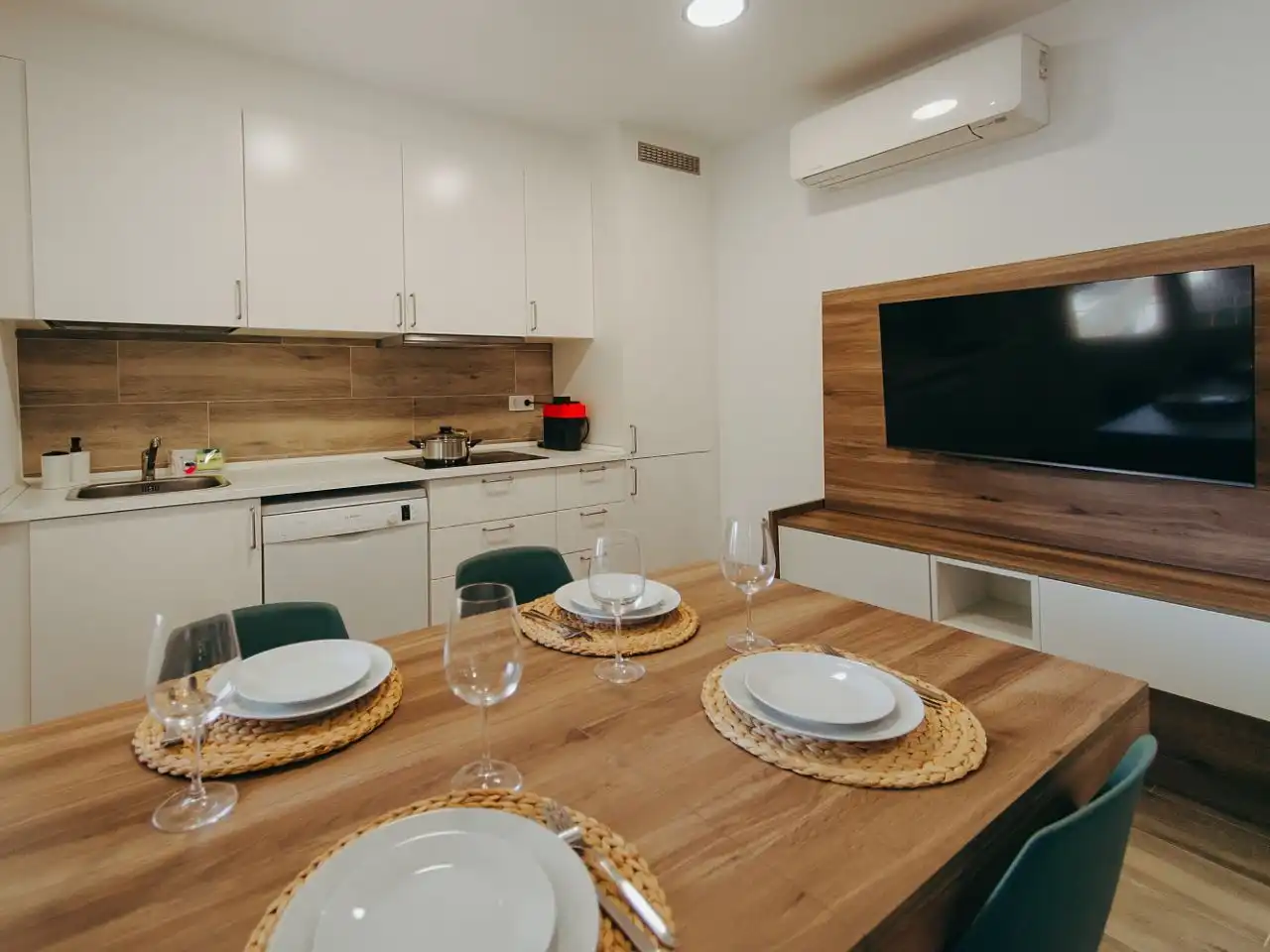 Küche von Wohnung zur Miete in Castell d'Aro, Platja d'Aro i s'Agaró mit Klimaanlage und Terrasse