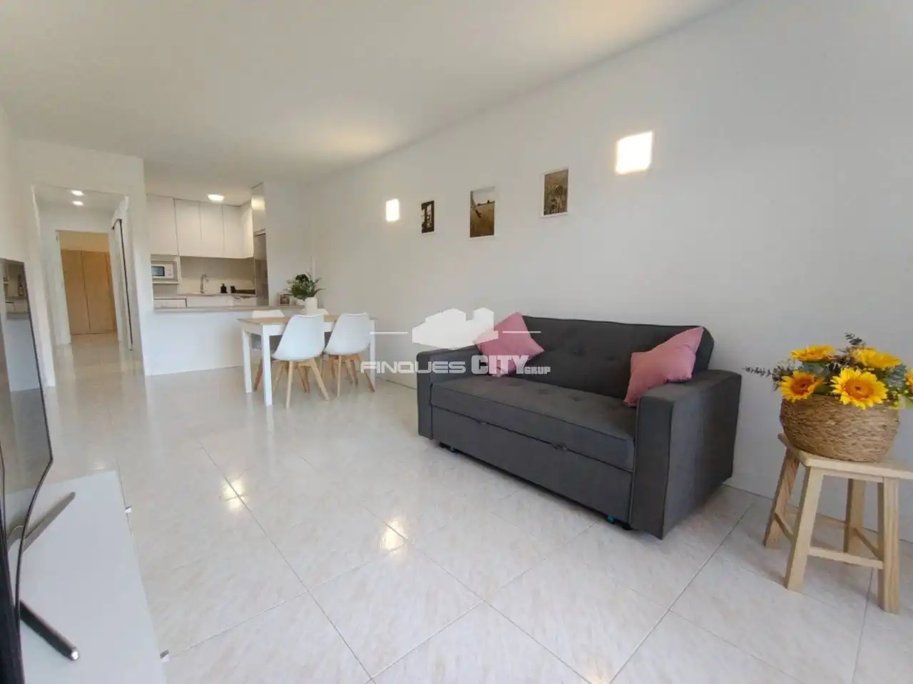 Flat with pool to rent in Calle Camós, imagen 3