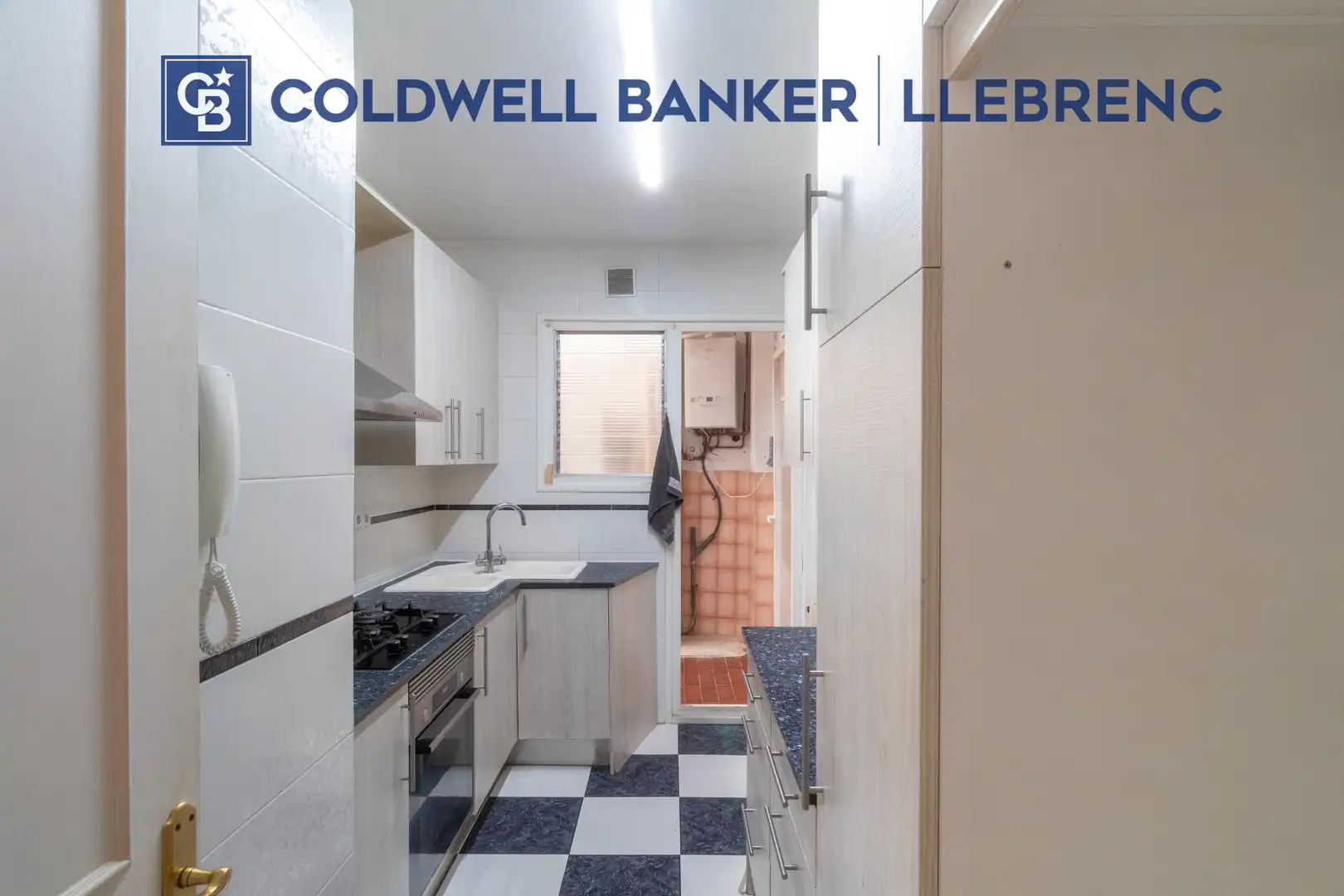 Kitchen of Flat for sale in Barcelona  with Air Conditioner, Heating and Parquet flooring