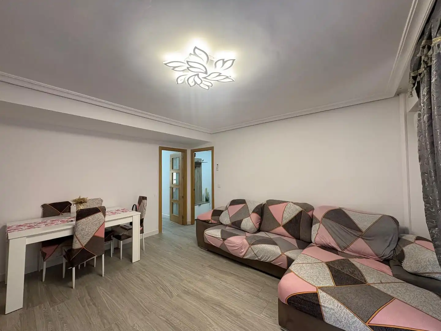 Sala d'estar de Pis en venda en Alcoy / Alcoi amb Aire condicionat i Moblat
