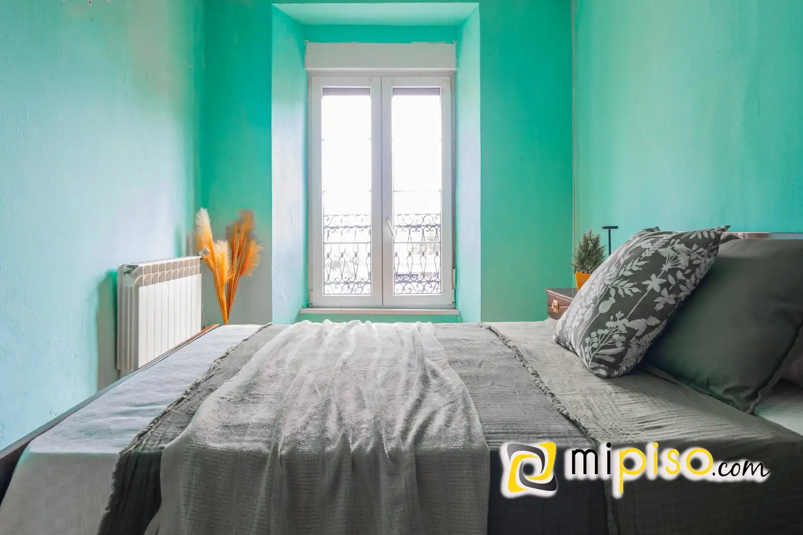 Bedroom of Flat for sale in Laredo  with Heating and Balcony