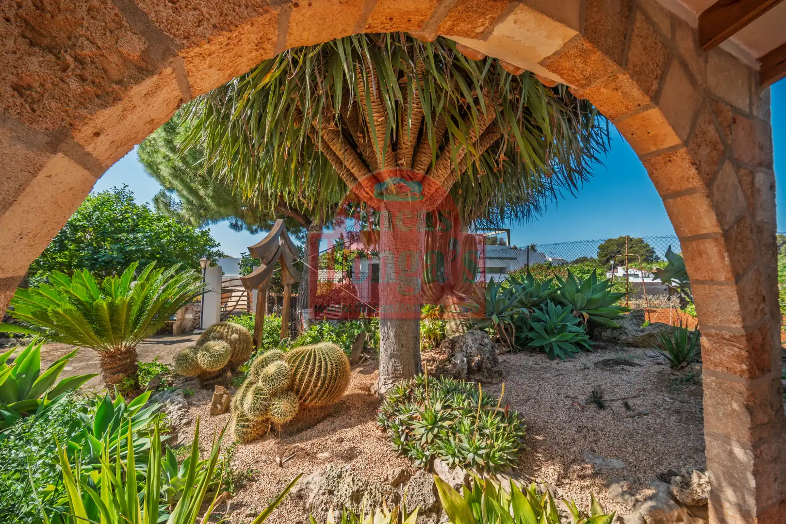 Villa mit Garten zum Verkauf in Cala Blanca, imagen 6