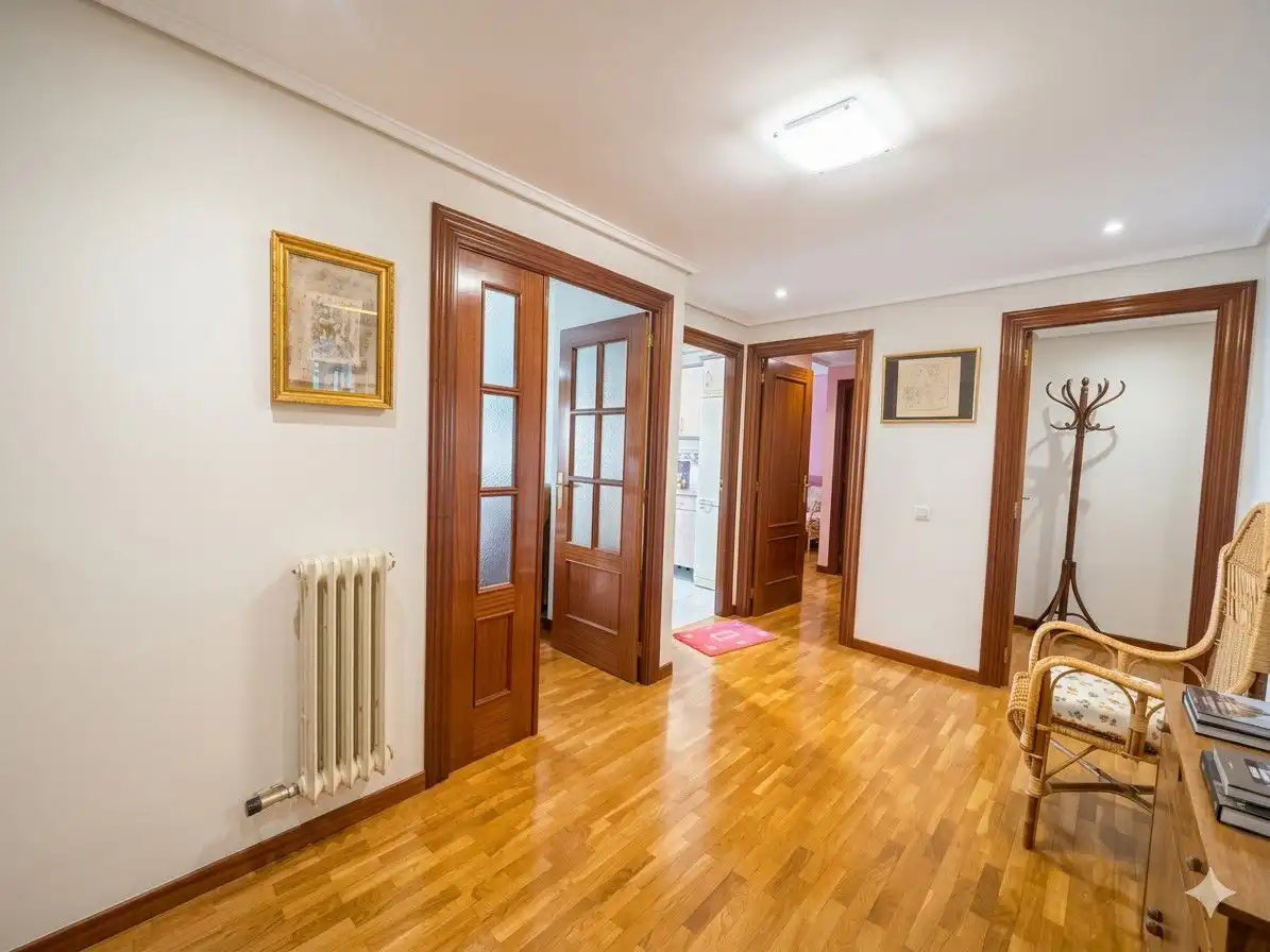Flat for sale in  Logroño  with Heating, Parquet flooring and Terrace