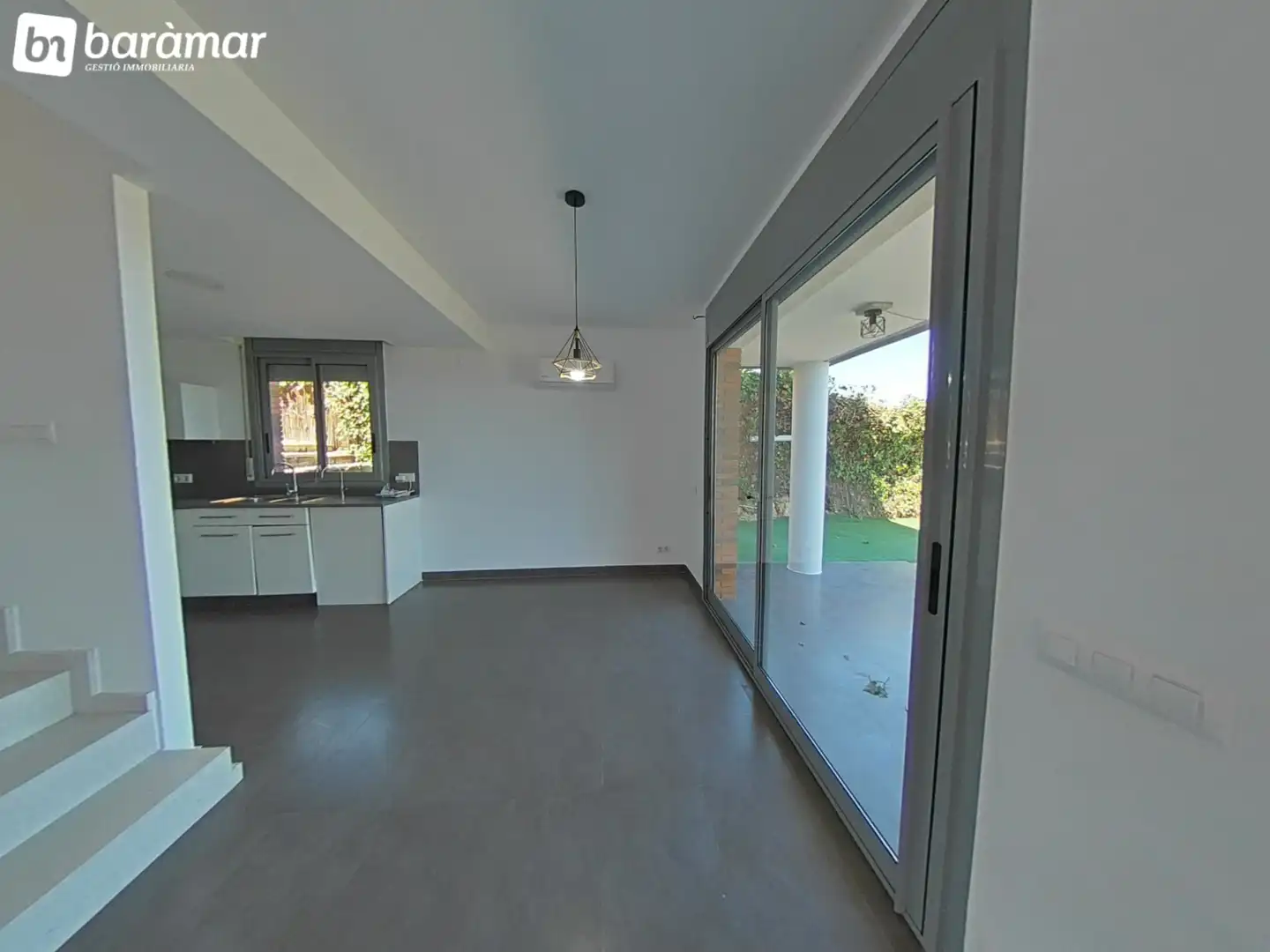 Cocina de Casa adosada en venta en El Vendrell con Aire acondicionado, Calefacción y Jardín privado