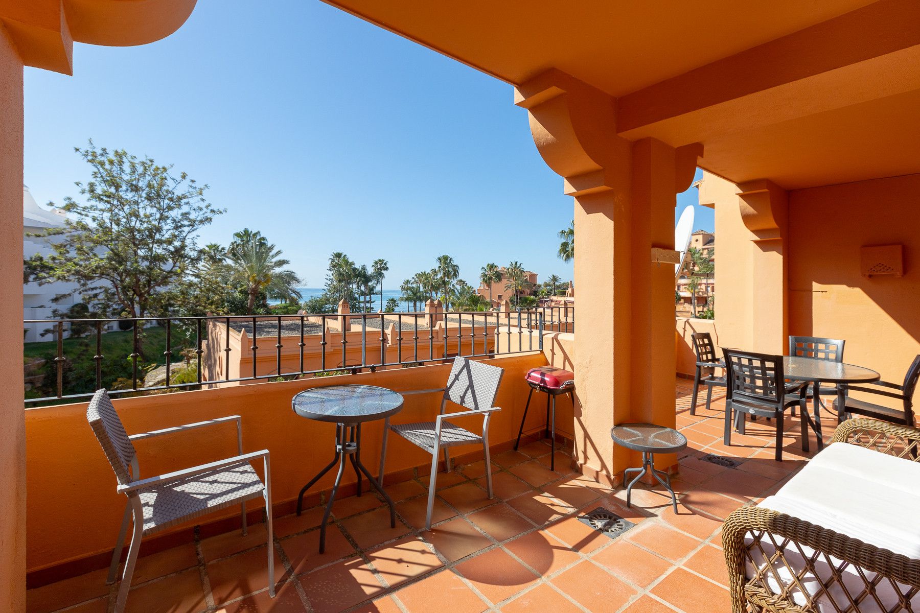 Terrace of Apartment for sale in Estepona  with Air Conditioner, Terrace and Swimming Pool