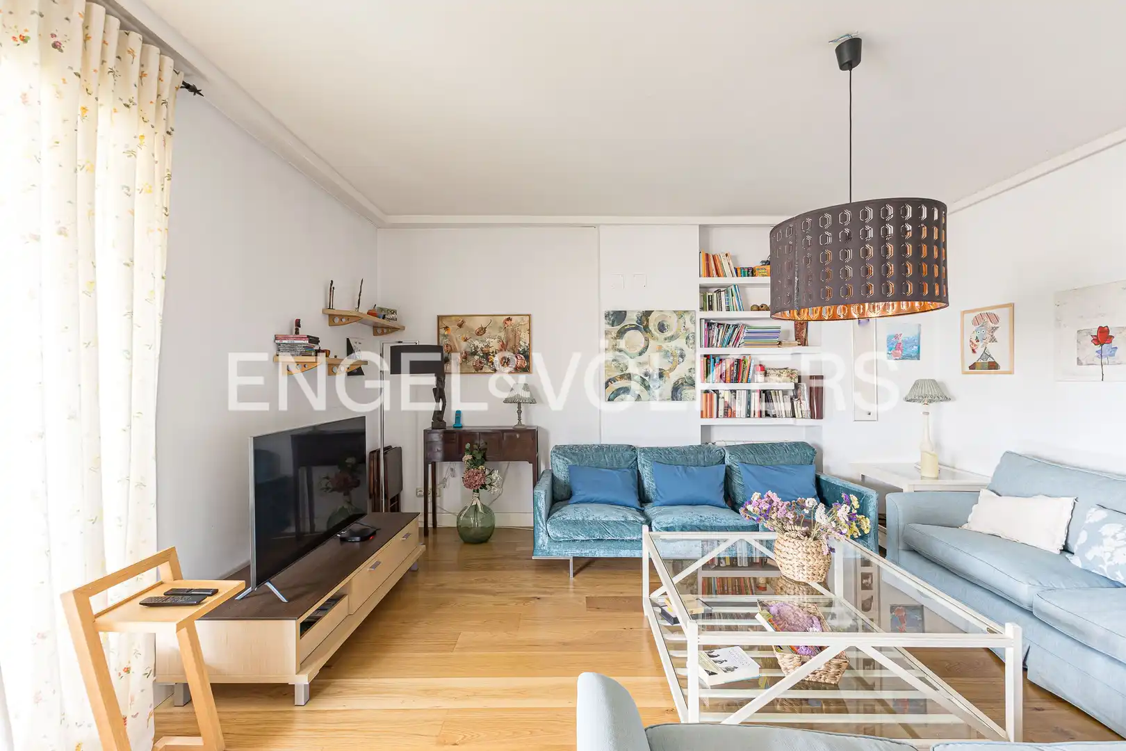 Sala d'estar de Àtic en venda en Madrid amb Aire condicionat, Calefacció i Terrassa