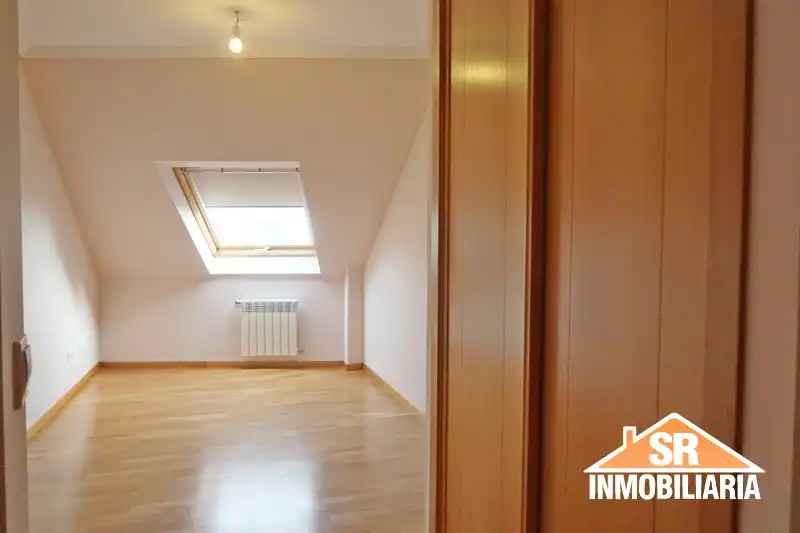Piso de alquiler en A Coruña Capital  con Calefacción, Parquet y Horno