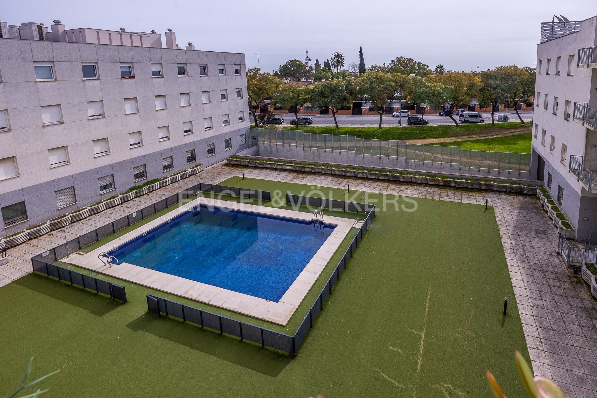 Swimming pool of Apartment for sale in Bormujos  with Air Conditioner, Heating and Swimming Pool