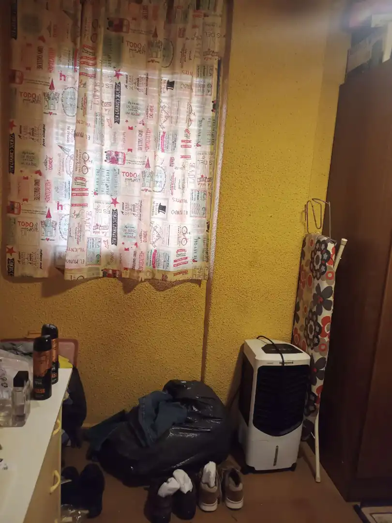 Casa o xalet en venda en Venta del Moro amb Terrassa, Traster i Moblat