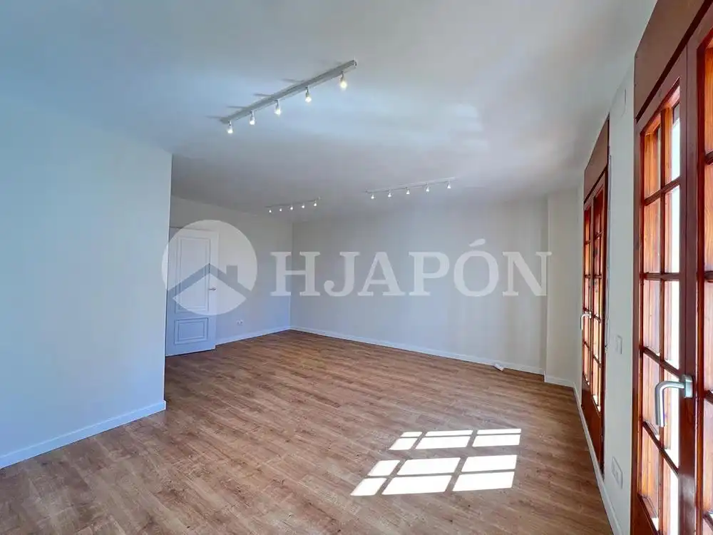 Sala de estar de Casa adosada de alquiler en Vilassar de Mar con Terraza y Piscina comunitaria