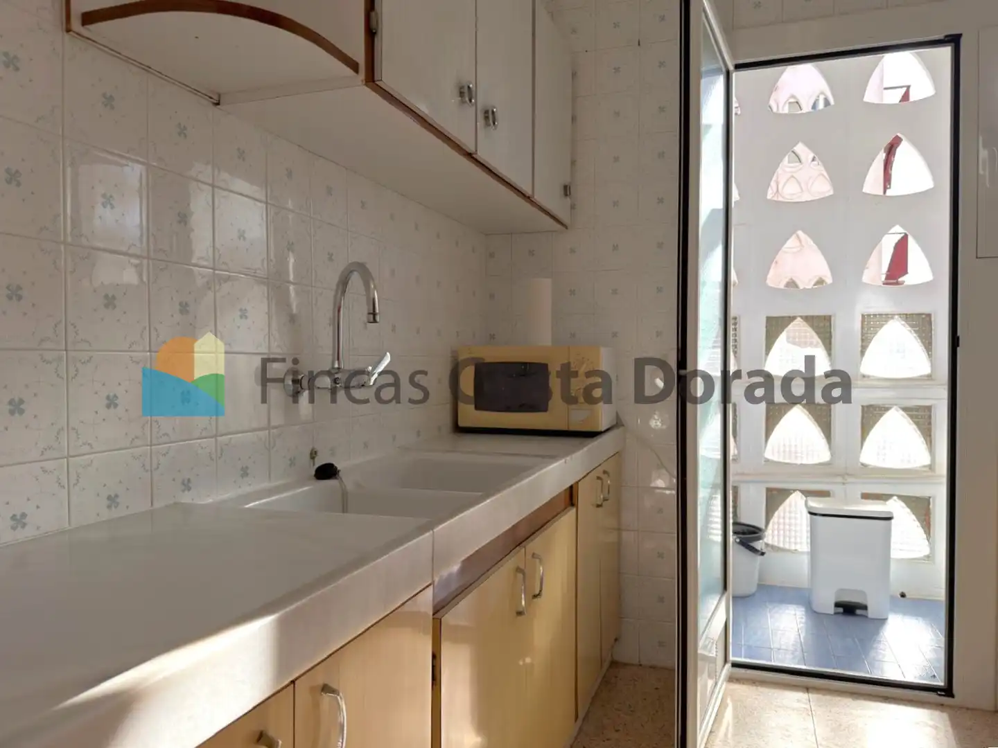 Küche von Wohnung zum Verkauf in Vilanova i la Geltrú mit Heizung, Terrasse und Abstellraum
