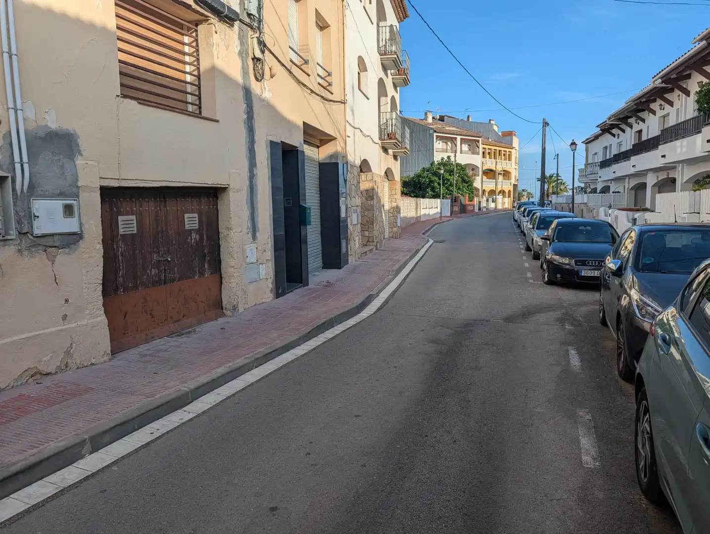 Außenansicht von Wohnung zum Verkauf in Roda de Berà mit Balkon