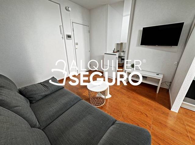 Piso en Alquiler en Jose Montalvo en San Isidro