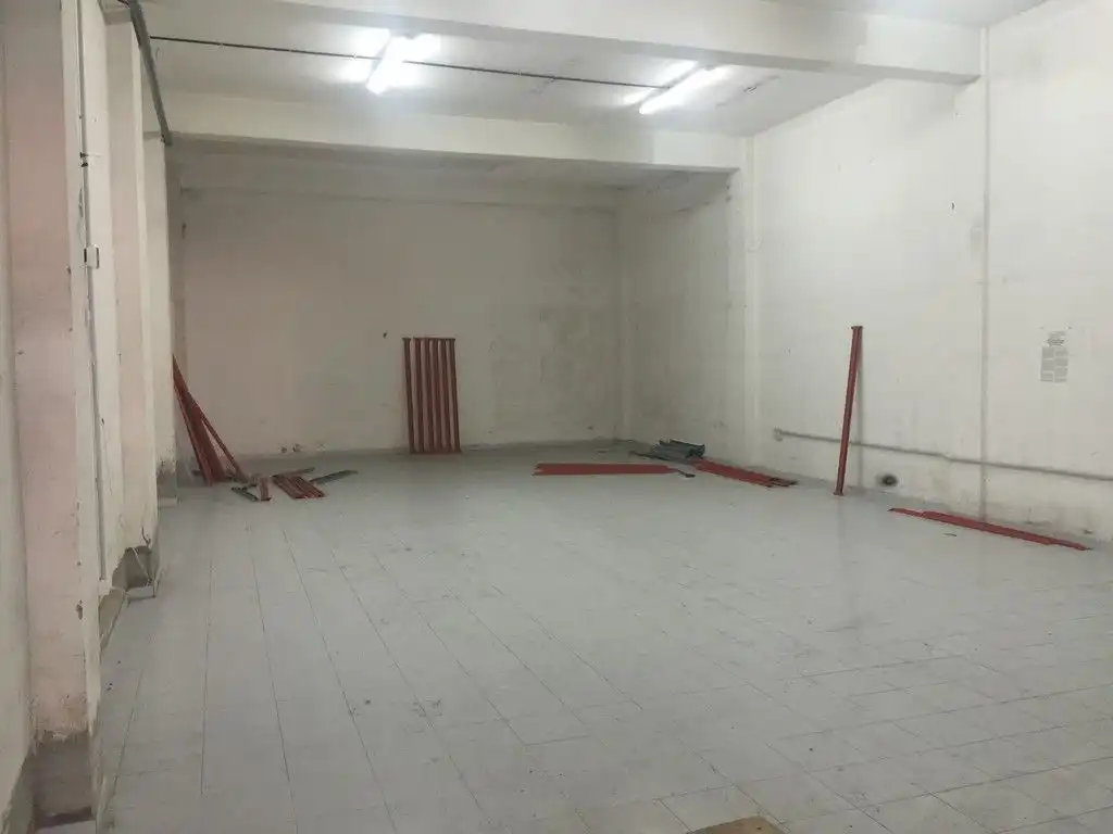 Local comercial en venda a Los Castros - Castrillón - Eiris, imagen 2