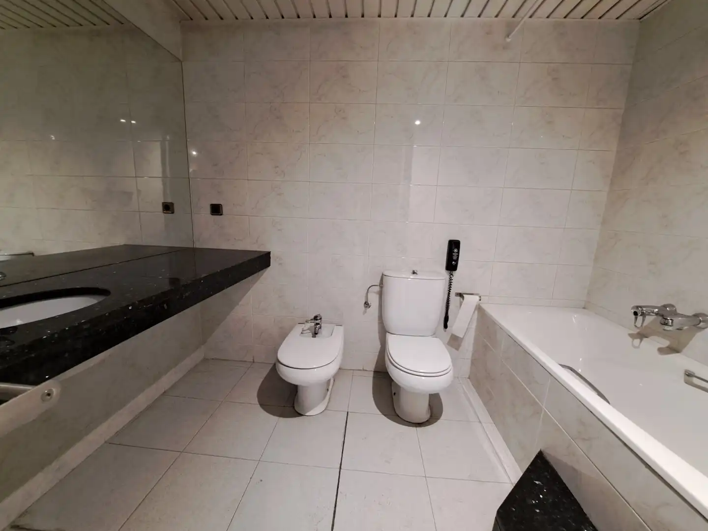 Badezimmer von Geschaftsraum zum Verkauf in Balenyà