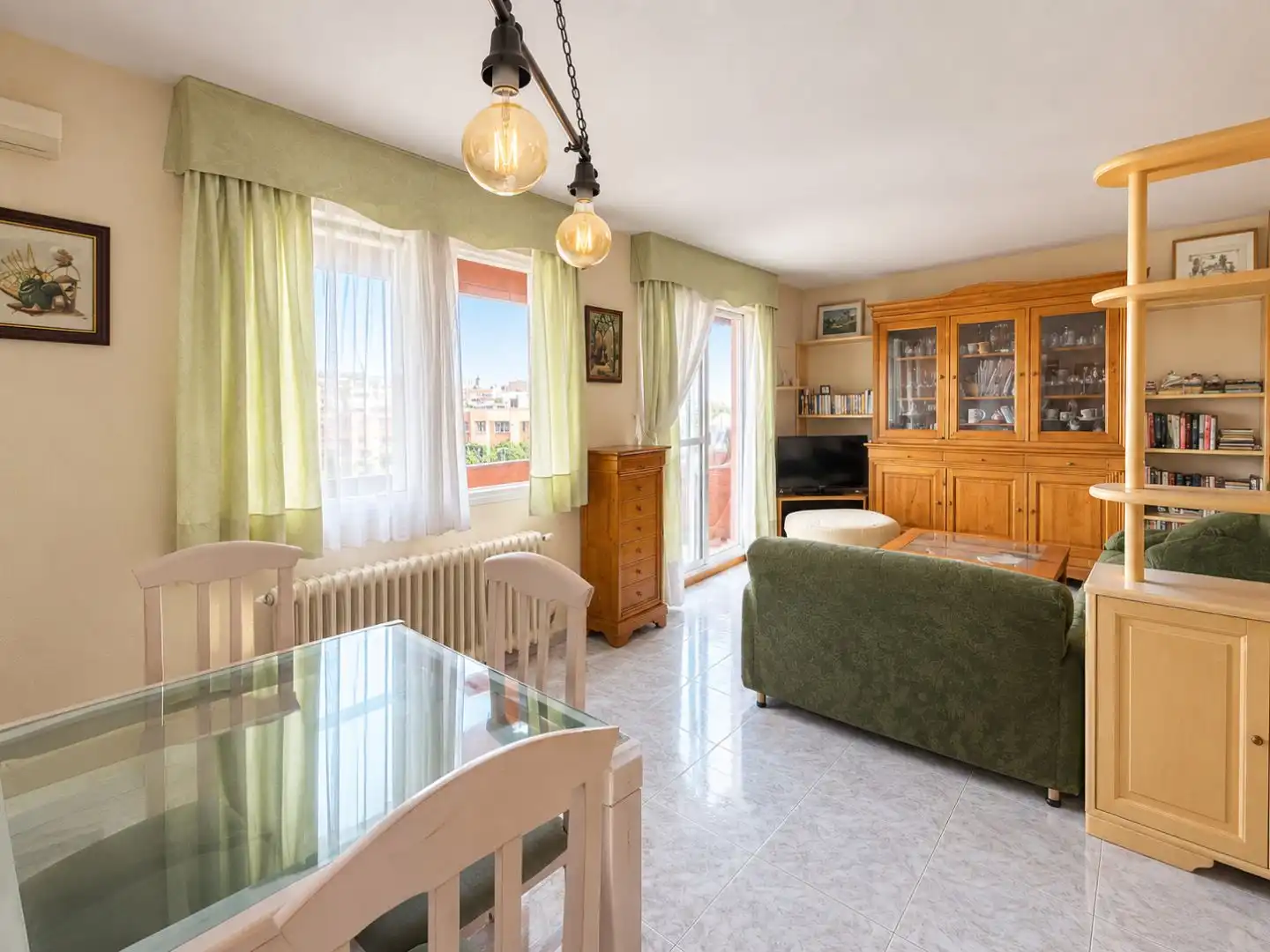 Sala d'estar de Pis en venda en San Blas