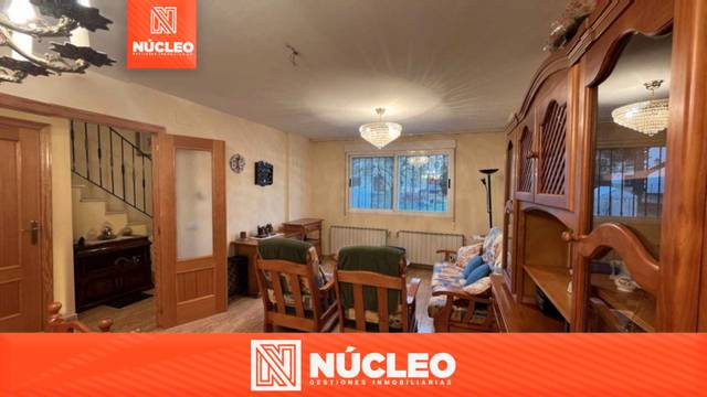 Casa adosada en Venta en Calle Murillo en Caudete de las Fuentes