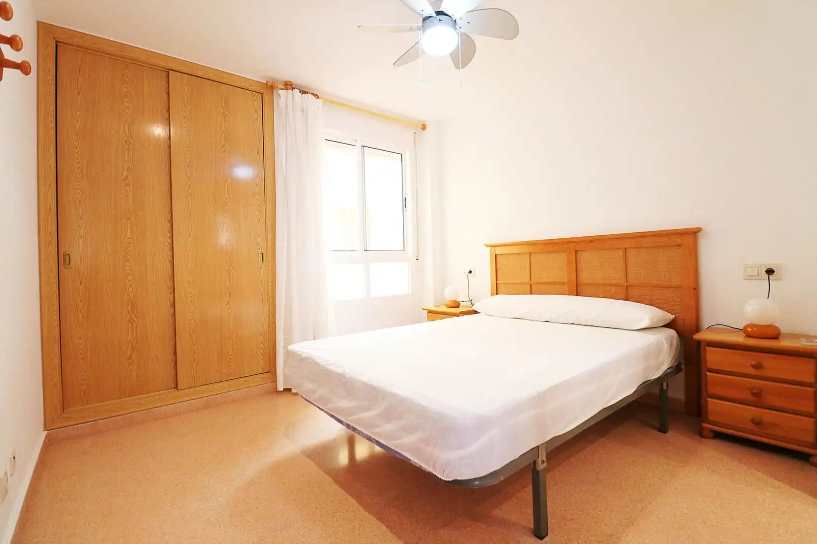Bedroom of Flat for rent in Guardamar del Segura  with Terrace, Furnished and Oven