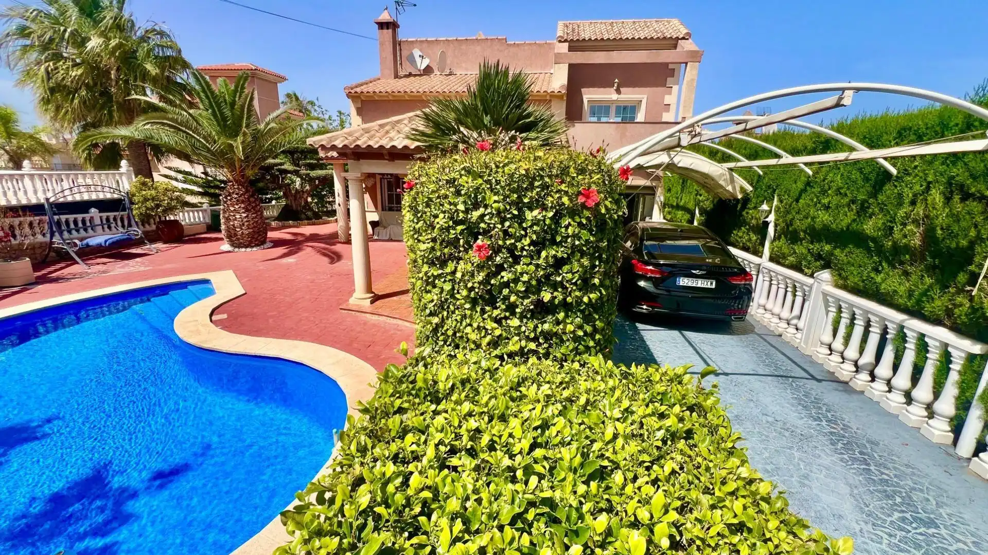Casa o xalet en venda a Avenida de Torrevieja, Los Balcones - Los Altos