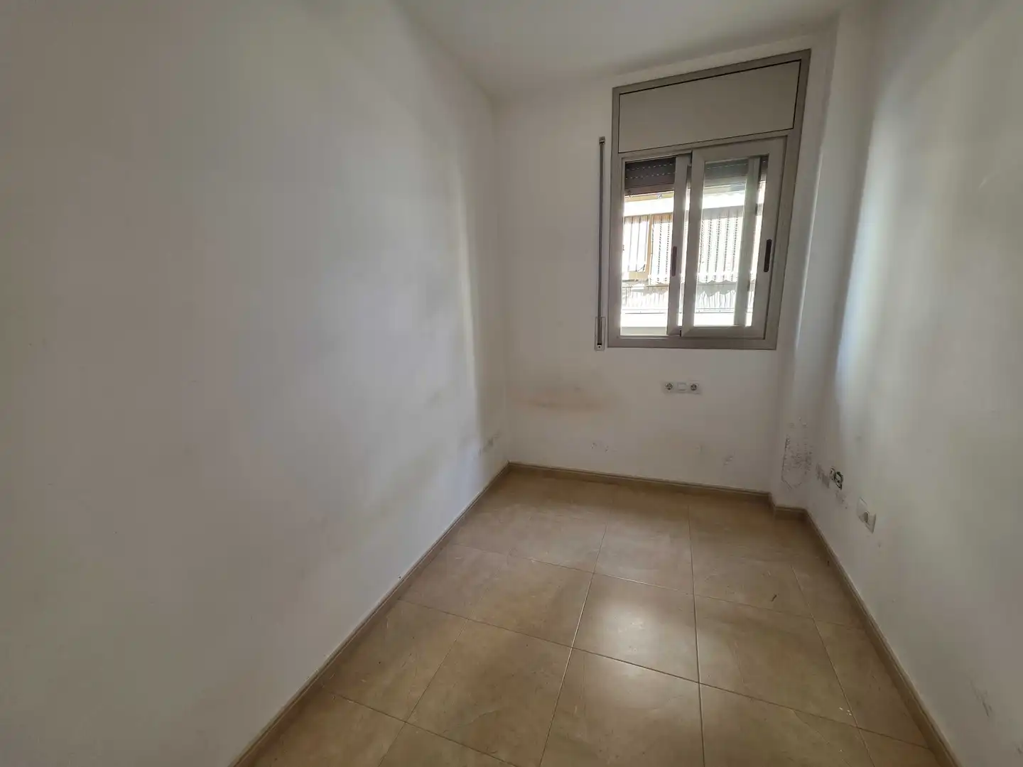 Schlafzimmer von Wohnung zum Verkauf in Torredembarra mit Klimaanlage, Heizung und Balkon