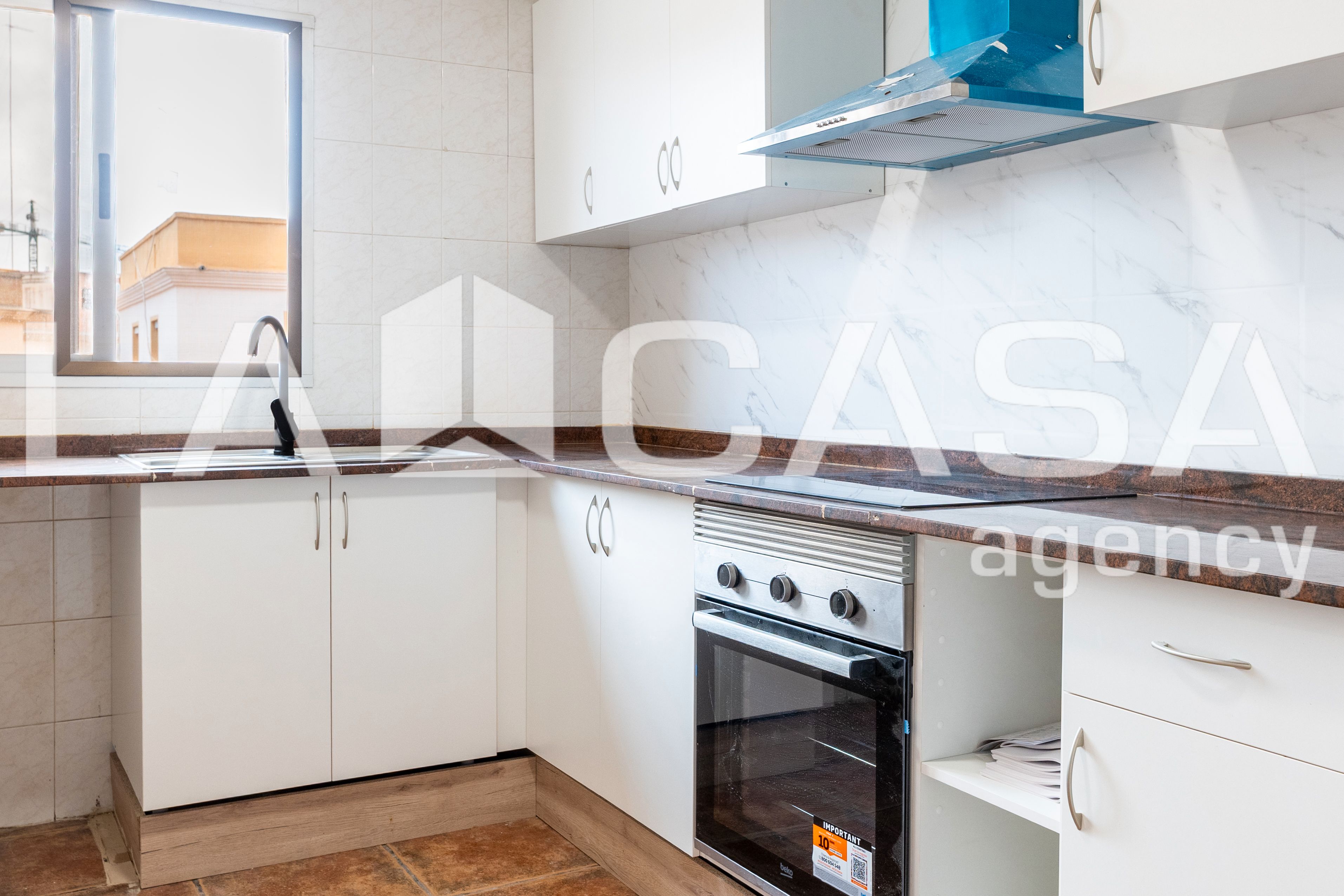 Cocina de Piso en venta en  Valencia Capital