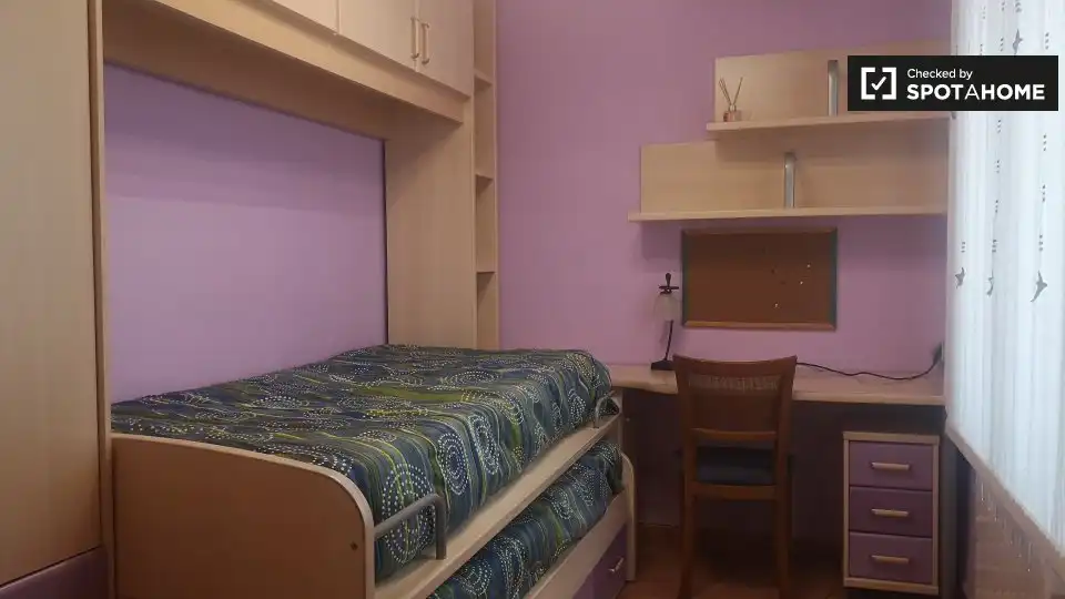 Habitación de Apartamento para compartir en Bilbao  con Aire acondicionado, Calefacción y Terraza