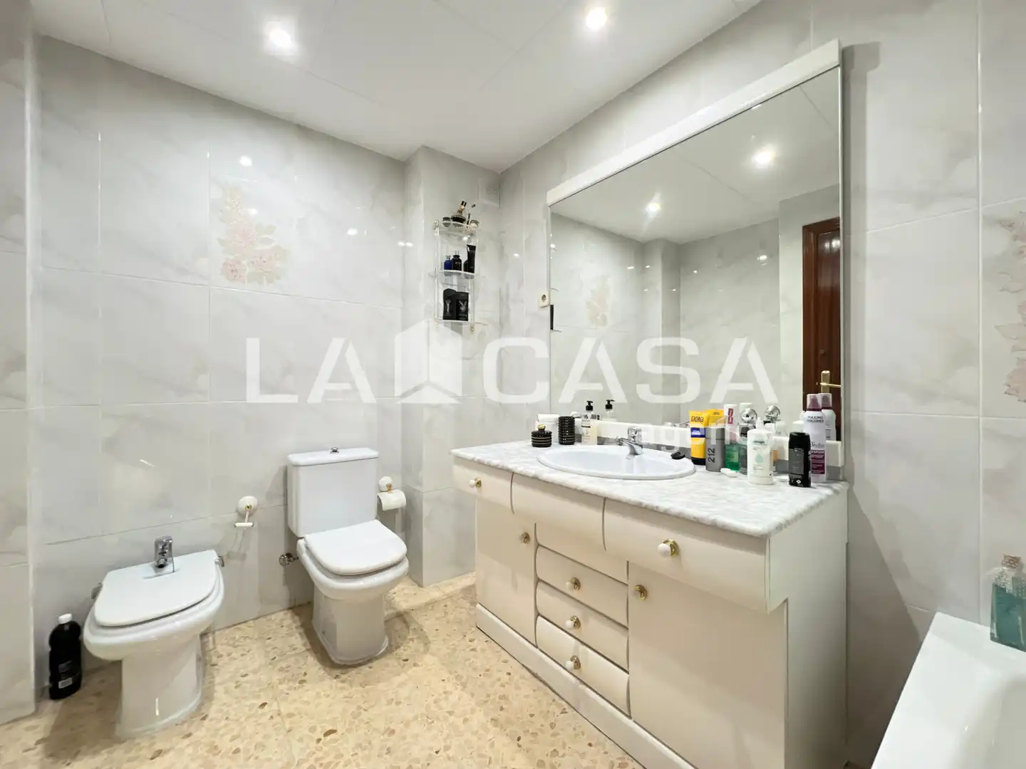Badezimmer von Maisonette zum Verkauf in Badalona mit Terrasse