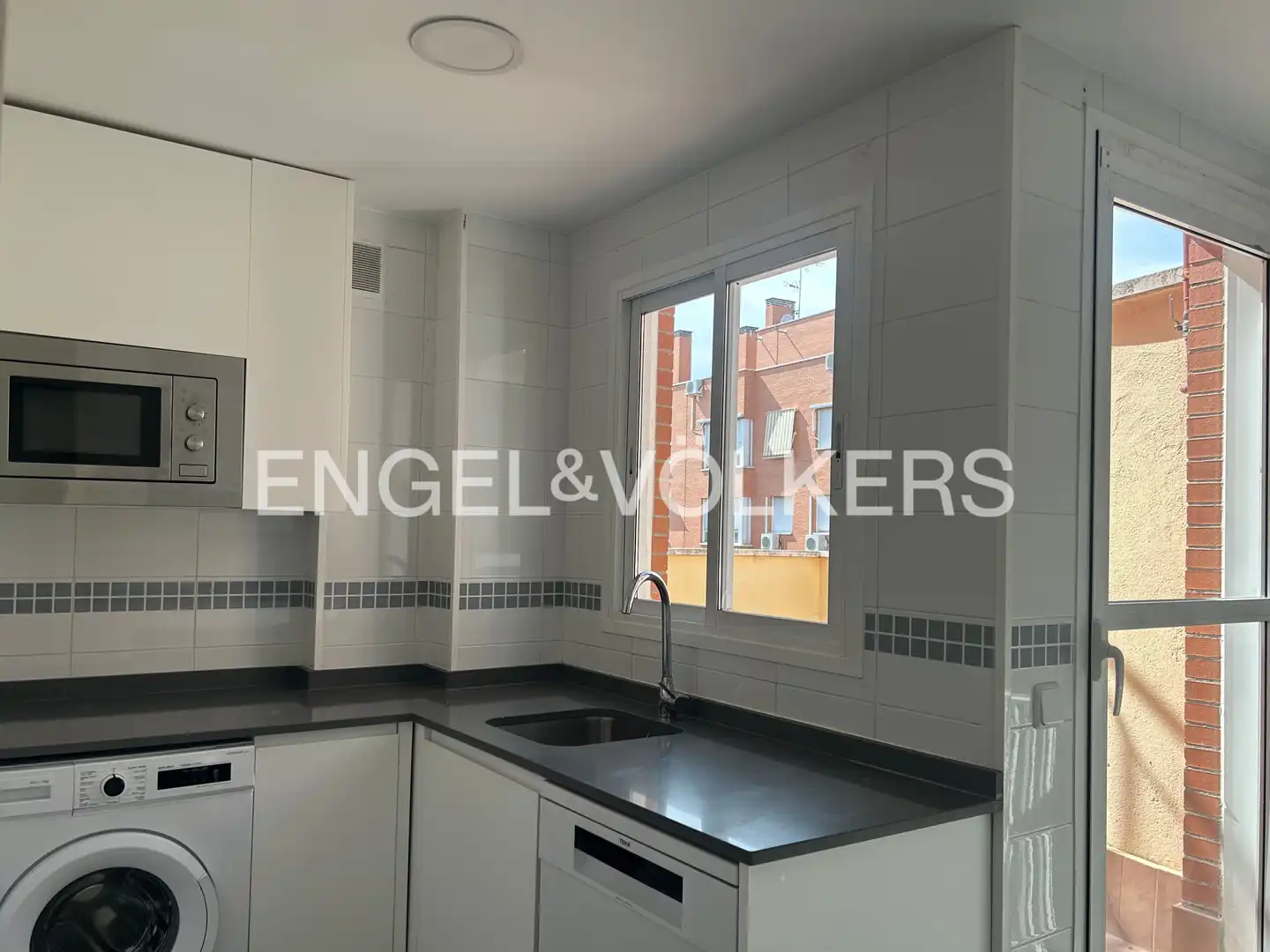 Kitchen of Attic for sale in Alcobendas  with Heating, Terrace and Swimming Pool