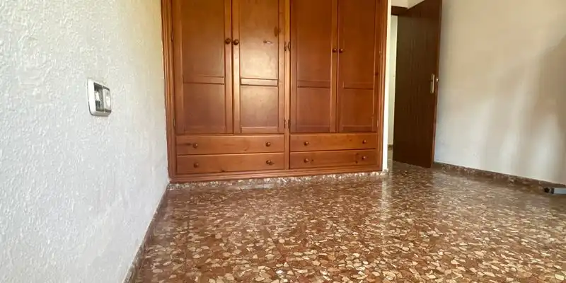 Dormitori de Casa adosada en venda en Villanueva del Trabuco amb Aire condicionat, Terrassa i Traster