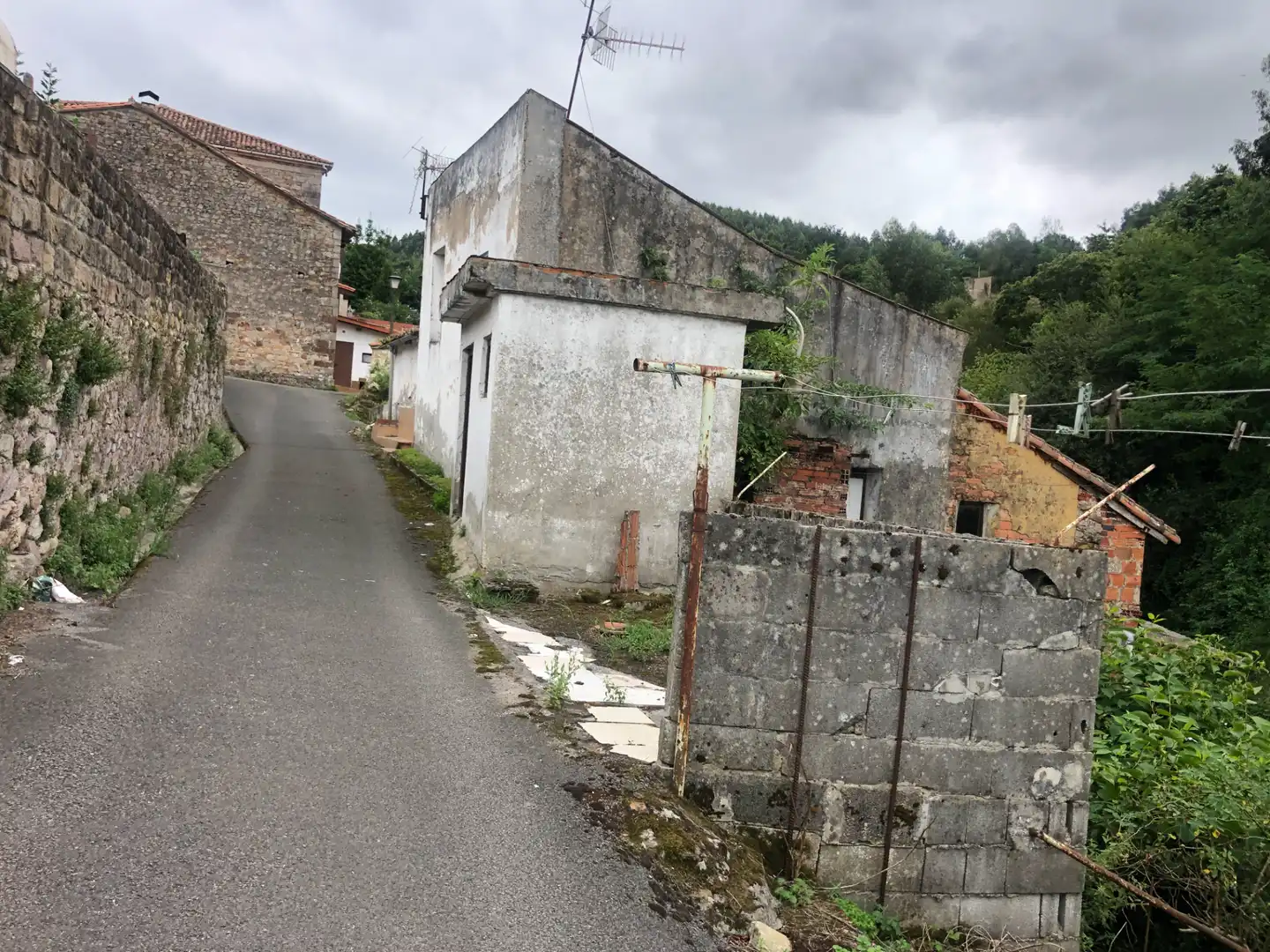 Houses for sale in Torrelavega   with Private garden