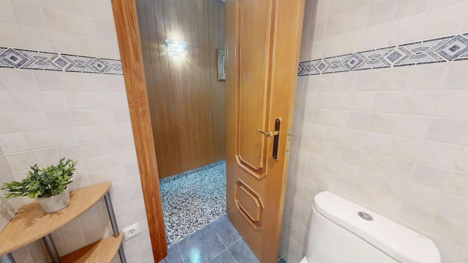 Baño de Piso en venta en Valencia con Aire acondicionado y Balcón