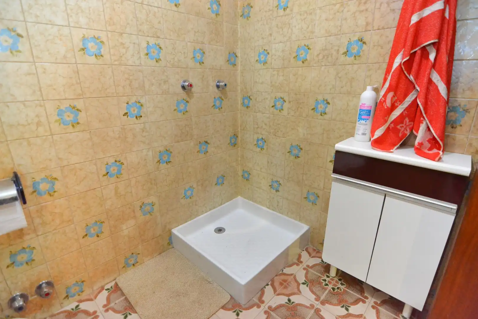 Bathroom of Houses for sale in El Escorial  with Heating, Private garden and Terrace