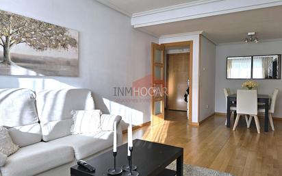 Living room of Flat for sale in Ávila Capital  with Heating, Private garden and Terrace