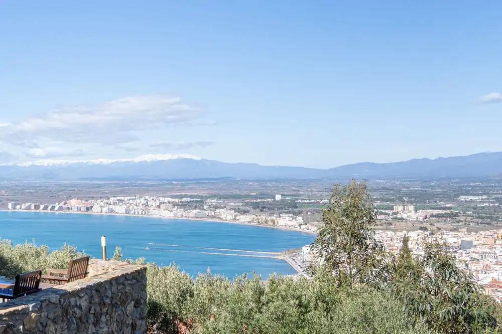 Vista exterior de Casa o xalet en venda en Roses amb Calefacció, Jardí privat i Terrassa