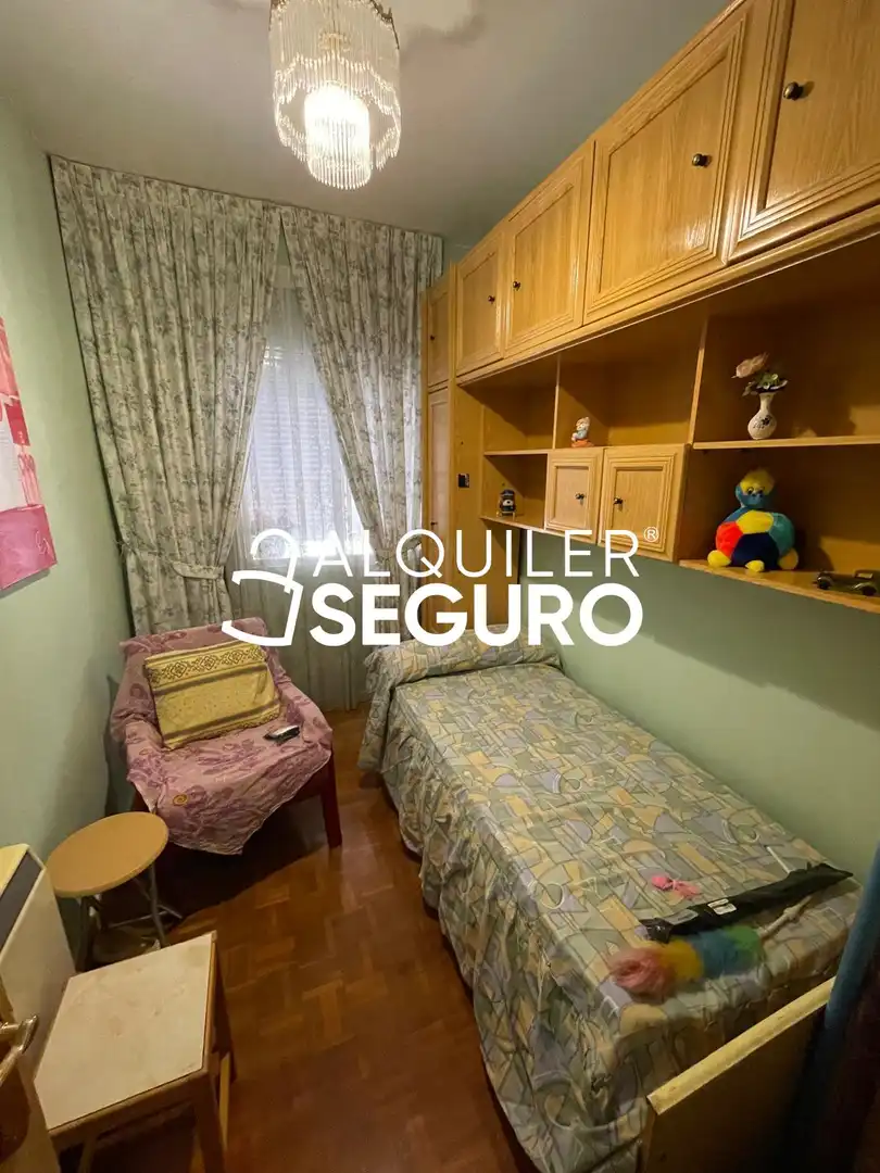 Bedroom of Flat for rent in Madrid  with Terrace and Furnished