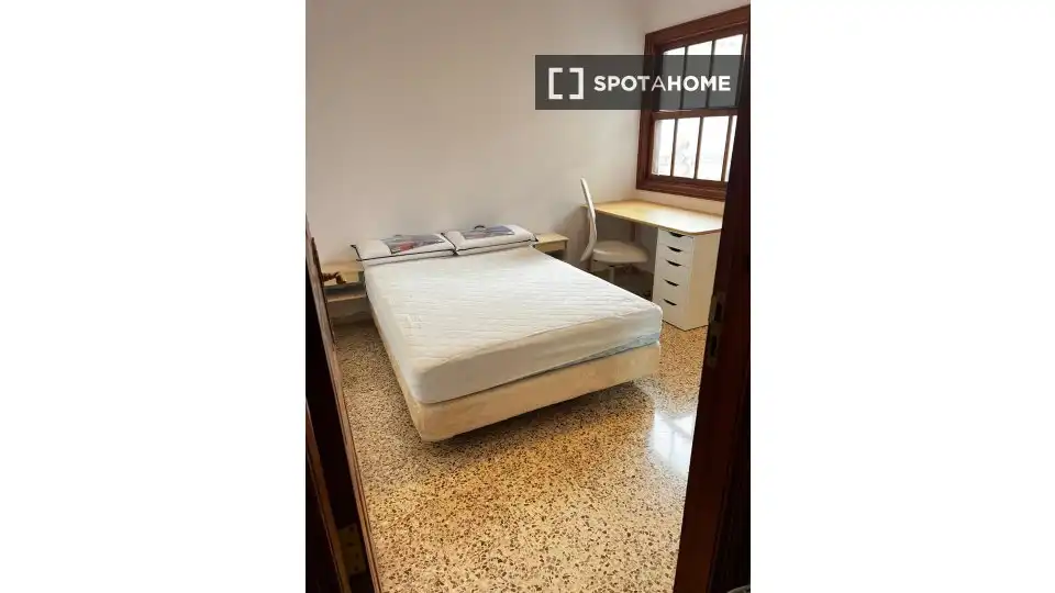 Room in Centro
