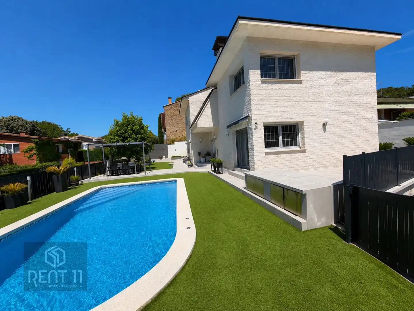 Piscina de Casa o chalet en venta en Girona con Aire acondicionado, Calefacción y Trastero