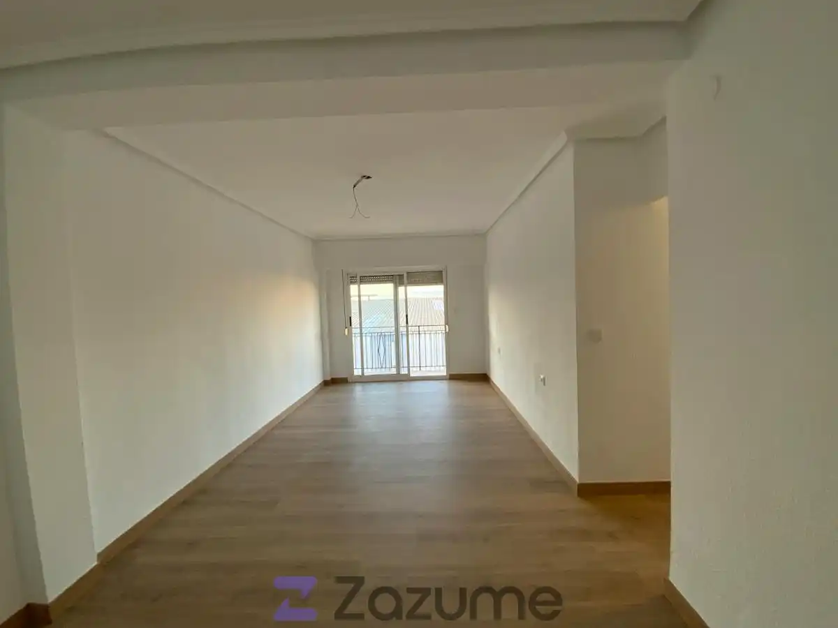 Flat with terrace to rent in Carrer Constitució, imagen 4