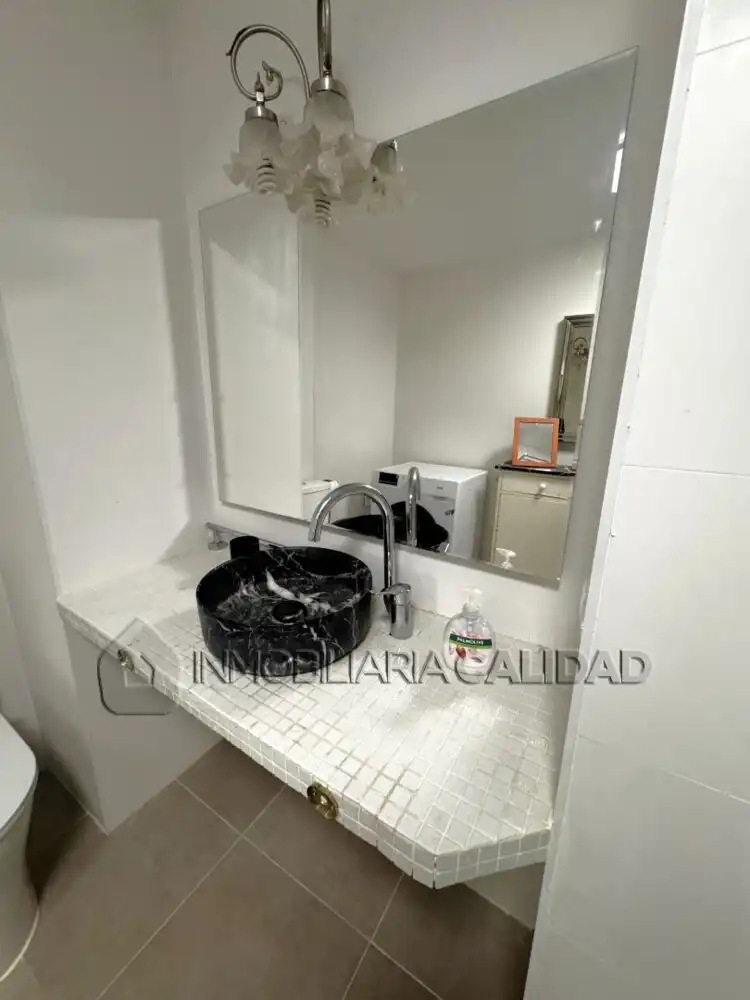 Bathroom of Flat for rent in Burgos  with Heating, Furnished and Pets allowed