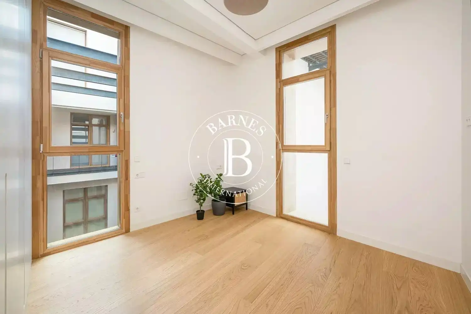 Flat for rent in Madrid  with Air Conditioner, Heating and Storage room