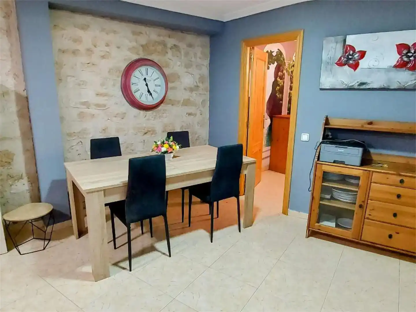 Comedor de Piso en venta en Ayllón con Parquet, Trastero y Balcón