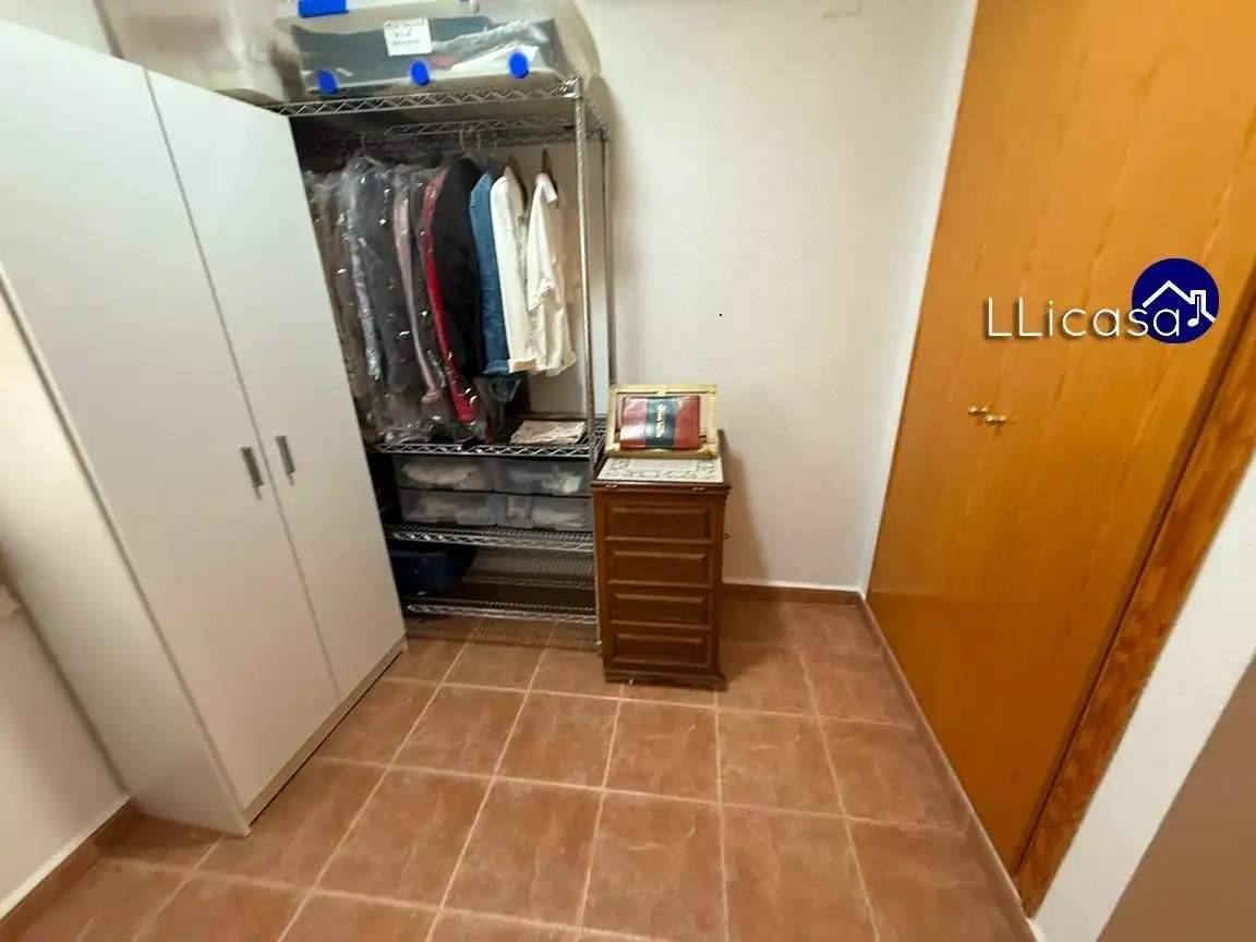 Casa adosada en venta en La Pobla de Vallbona con Aire acondicionado, Jardín privado y Terraza