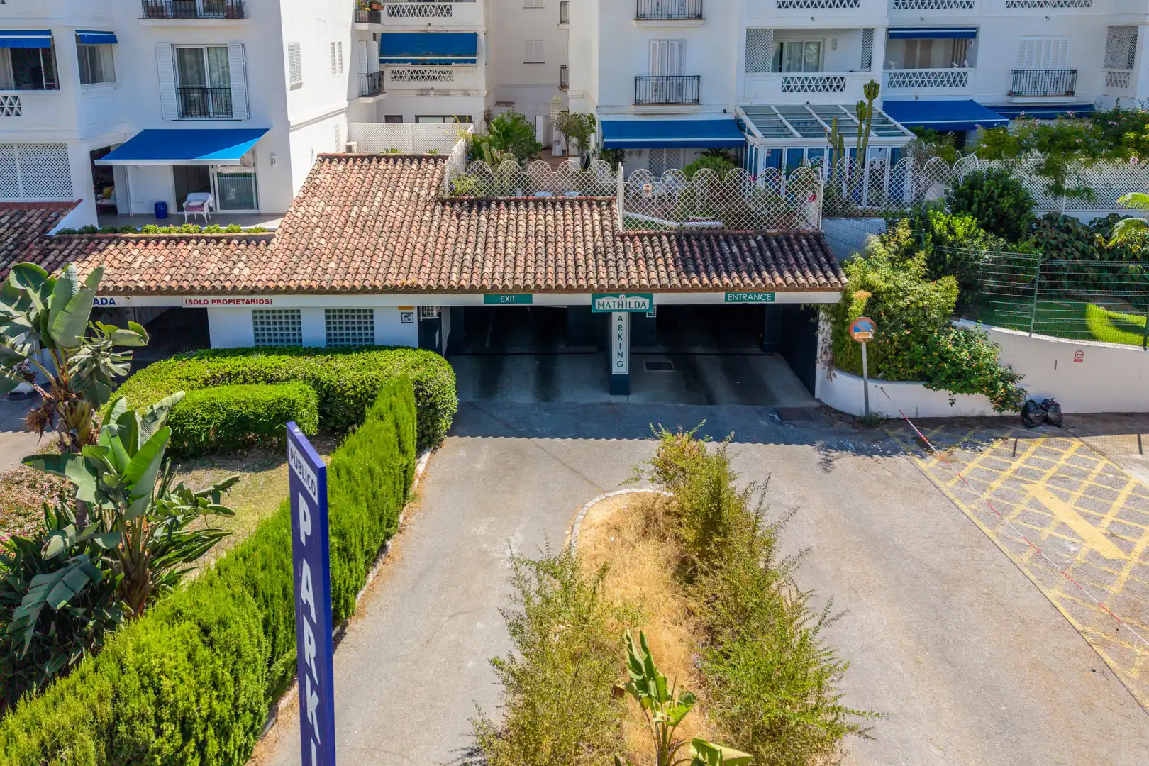 Parking de Local en venta en Nueva Andalucía