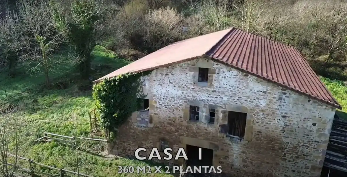 Außenansicht von Country house zum Verkauf in Santa María de Cayón