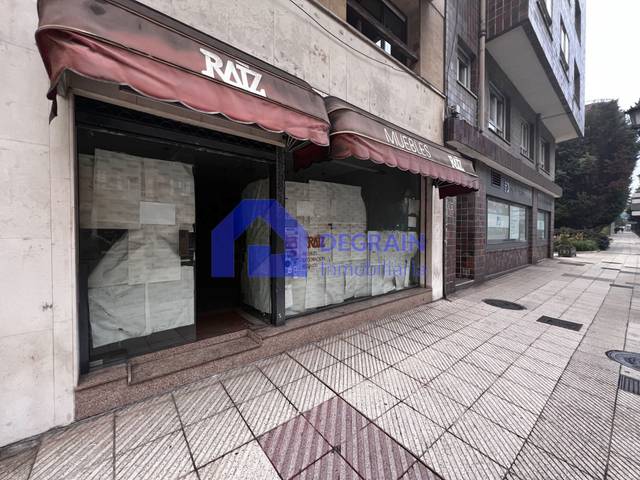 Local comercial en Venta en Avenida Hermanos Menéndez Pidal en Buenavista
