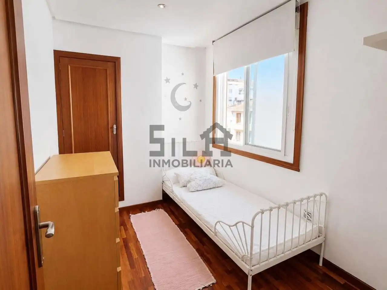 Bedroom of Flat for rent in Ourense Capital   with Air Conditioner, Heating and Parquet flooring