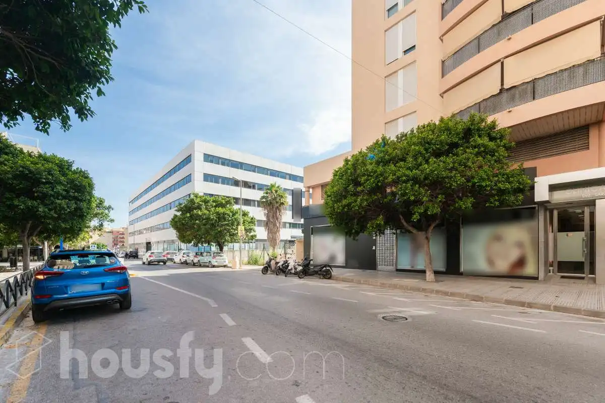Vista exterior de Pis en venda en Eivissa amb Aire condicionat i Terrassa